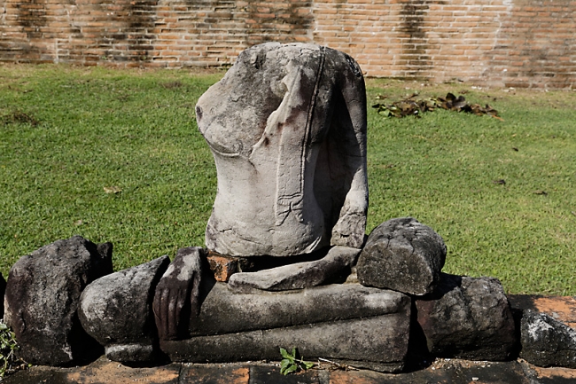 Wat Ratchaburana-046